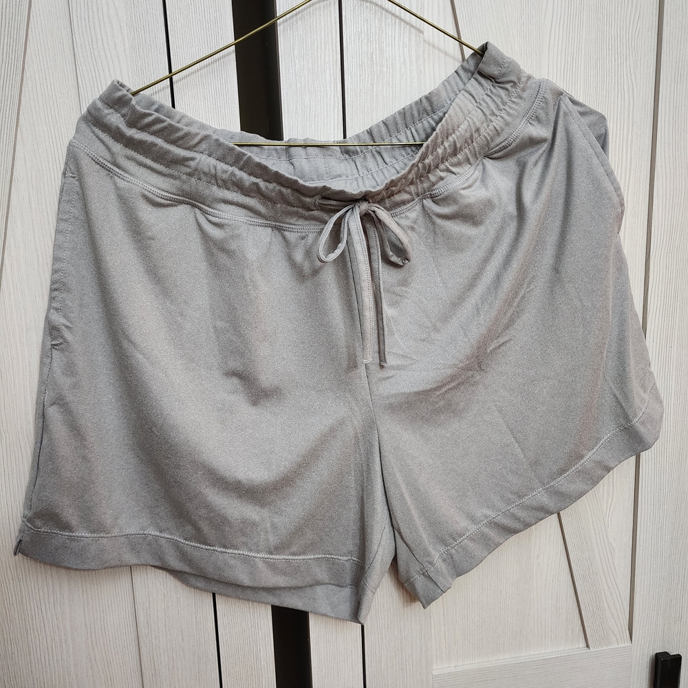 32 Degrees Size Medium Women's Shorts - Picture 5 of 6